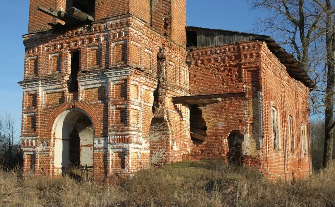 Головино. Храмы Живоначальной Троицы Владимирской области. Церковь Троицы Живоначальной в Головино. Село Головино Владимирская область. Троицкая Церковь Киржачский район.