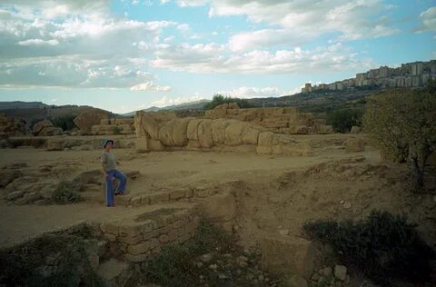 File:Agrigento4 (js).jpg. 