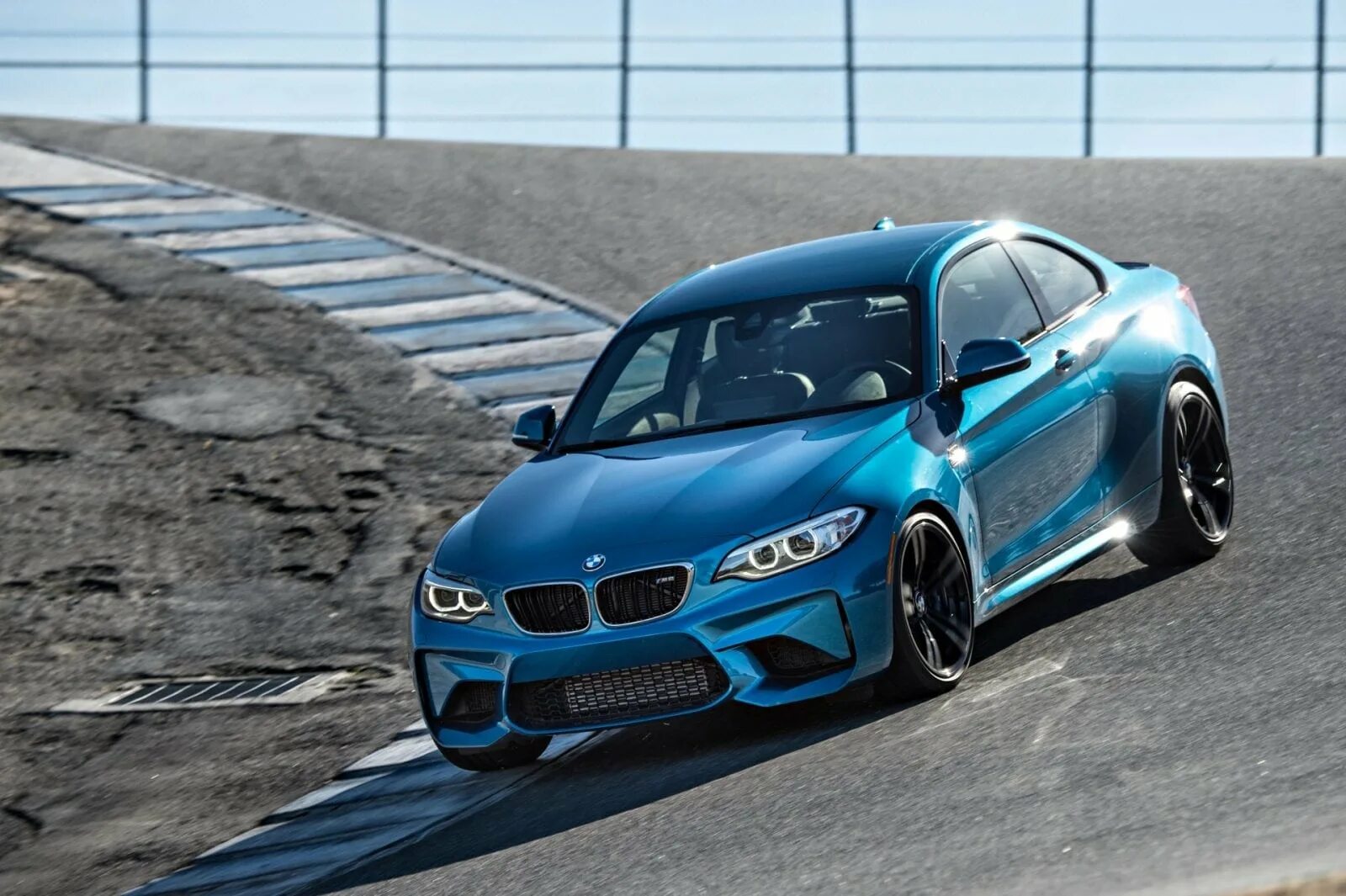 Bmw m coupe. BMW m2 Coupe. BMW m2 Coupe 2016. BMW m2 f87 2016. БМВ м2 2006.