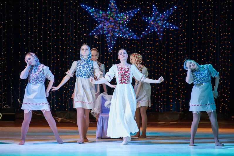 современные костюмы для ансамбля. танцы нон стоп электросталь. танцевальный коллектив нон стоп. железногорск танцы нон стоп. танцевальный нон стоп.