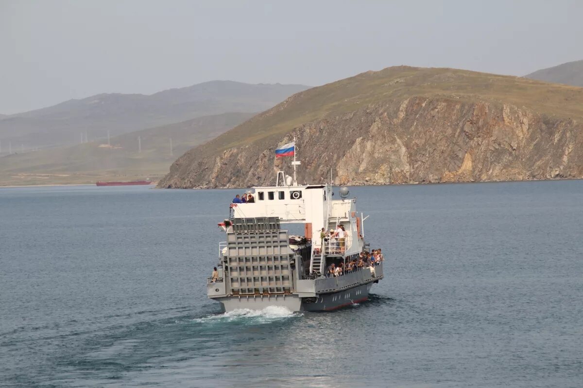 паром мрс ольхон. паром листвянка порт байкал. переправа сахюрта ольхон. переправа на ольхон. паромная переправа на ольхон.
