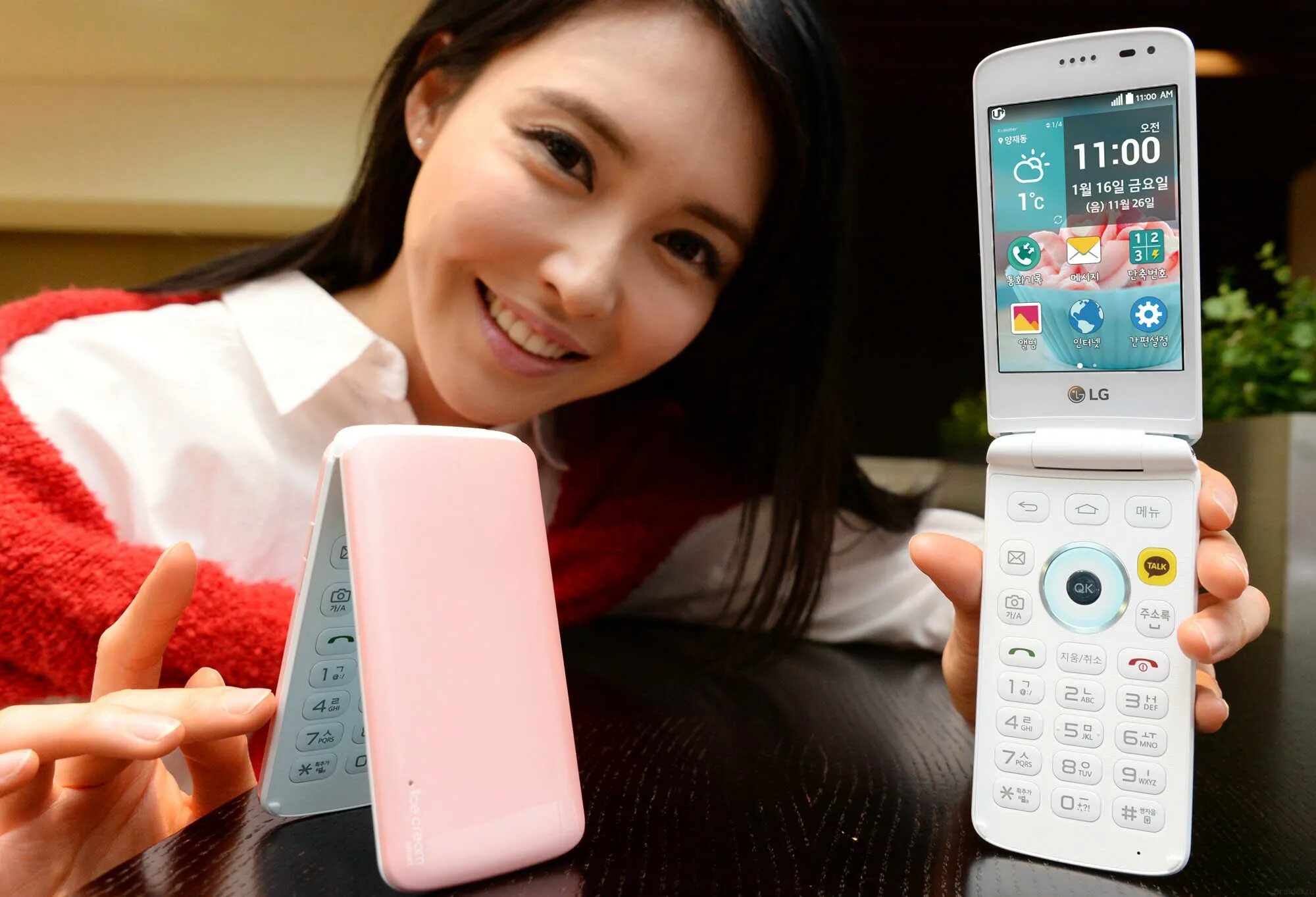 Интернет китайских телефон. LG Ice Cream Smart. LG Ice Cream раскладушка. LG Ice Cream Smart f440. LG Flip.