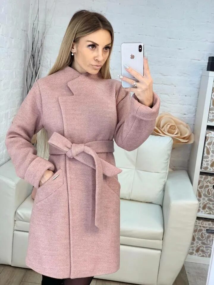 Стильное пальто брянск. Зимнее пальто суражанка. пальто осень 2020 суражанка. суражанка модели пальто. женское пальто весеннее без капюшона.