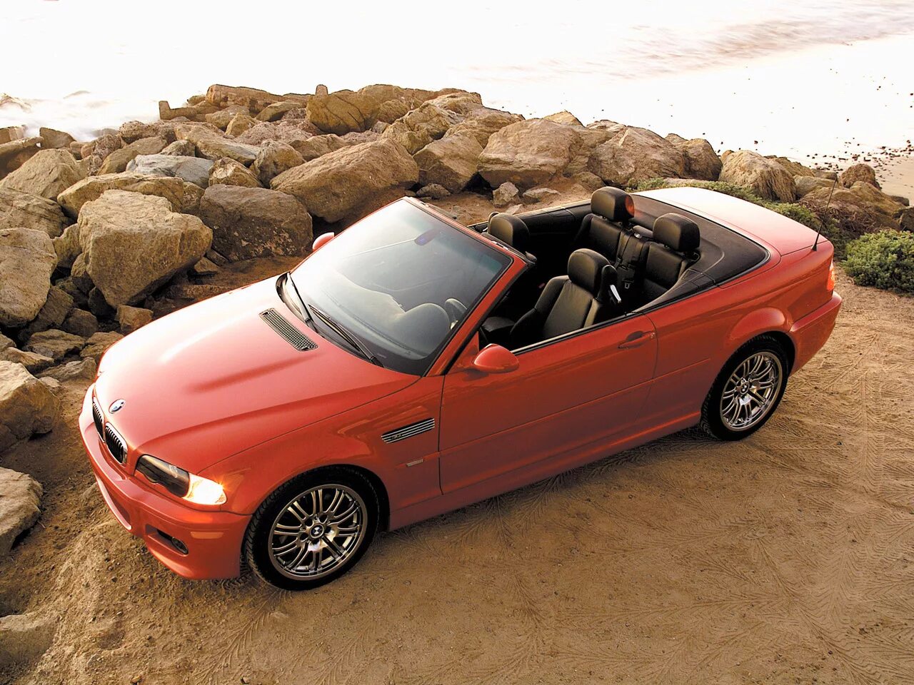 Bmw m3 cabrio. Bmw f13 кабриолет. Авто с откидным верхом. Maserati grancabrio 2022. Bmw 3 coupe cabrio.