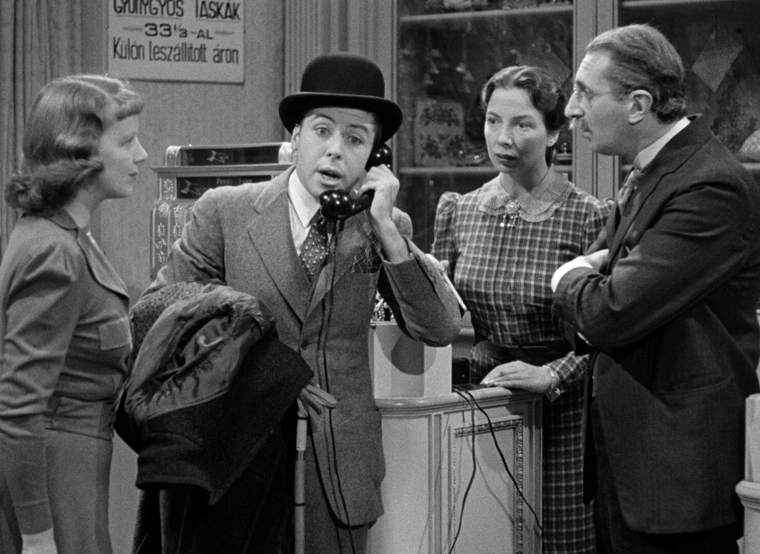 The shop around the corner. Магазинчик за углом, эрнст любич. The shop around the corner. The philadelphia story 1940. Немцев.