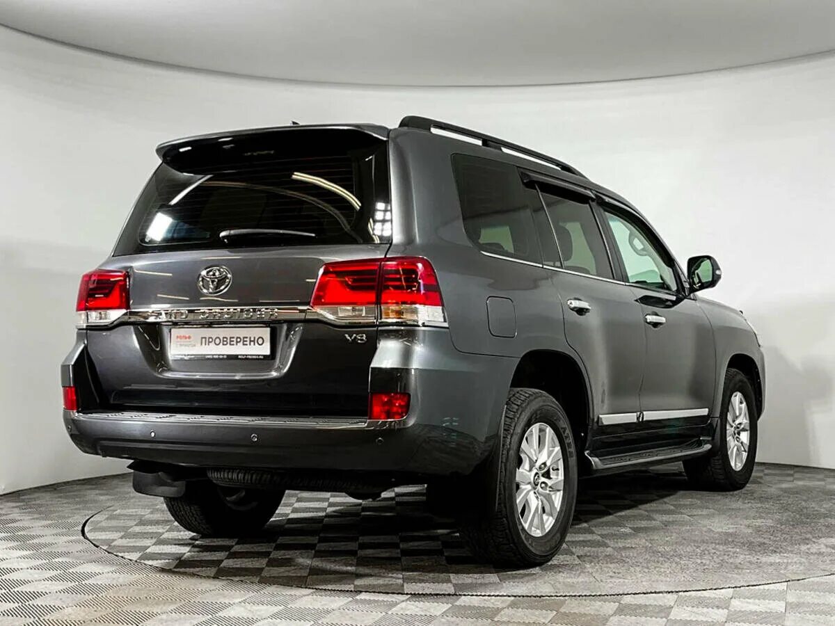 Toyota land cruiser 200 рестайлинг 1 технические характеристики. Toyota land cruiser 2014. Ленд крузер 200 воронеж. Toyota land cruiser 200 lux 2014. Ленд крузер 200 воронеж.