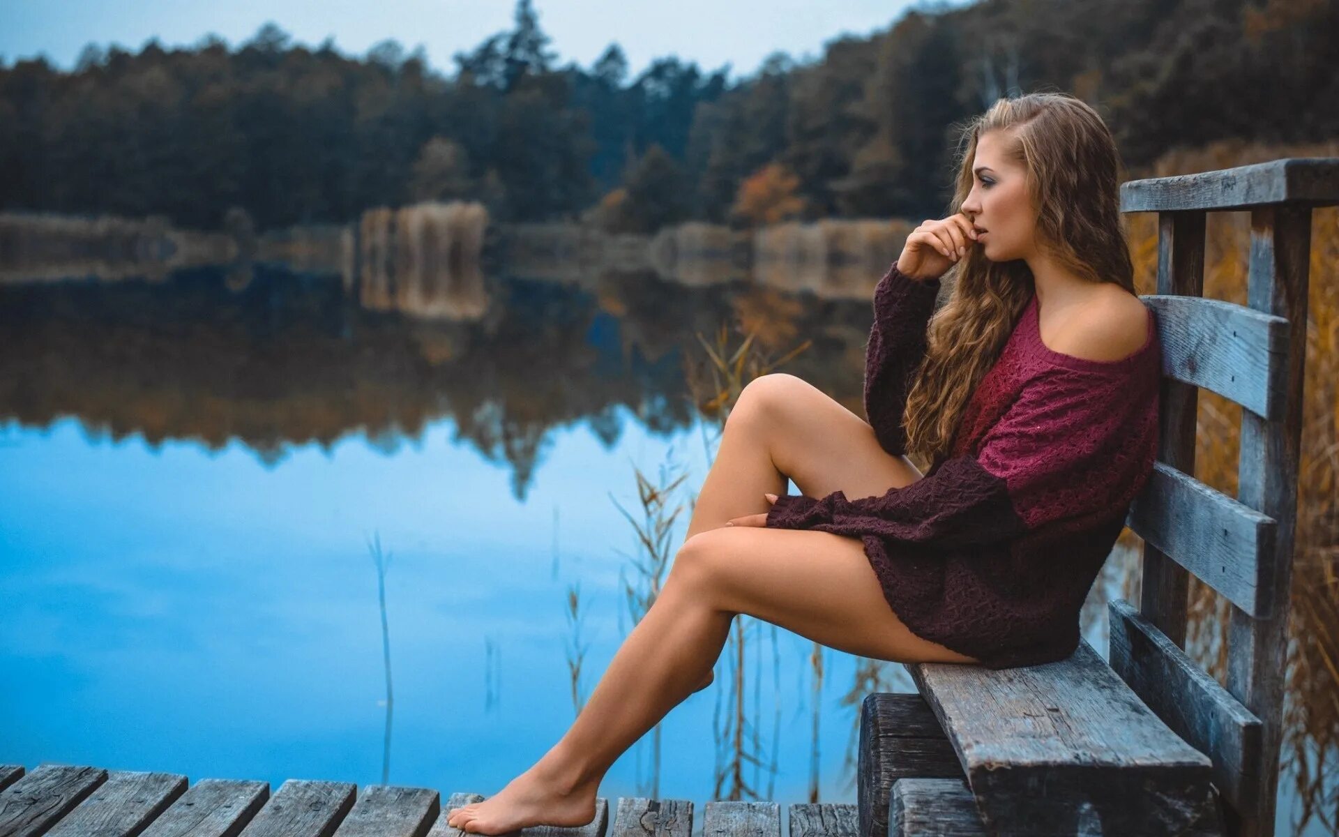 Lake girl. Девушка у реки. Девушки на озере. Босые девушки в сарафанах. Фотосессия в воде.