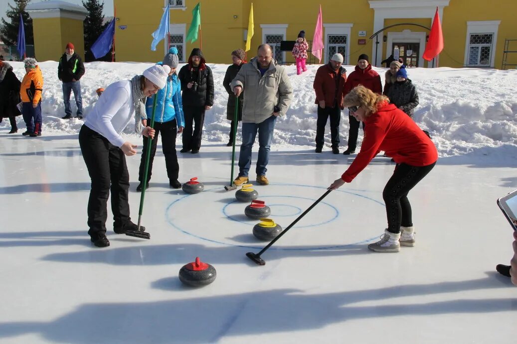 Гонки на трех ногах. Перетягивают канат. Самбист из череповца самый тяжёлый. Соревнования на двоих. Шон бейкер гребля.