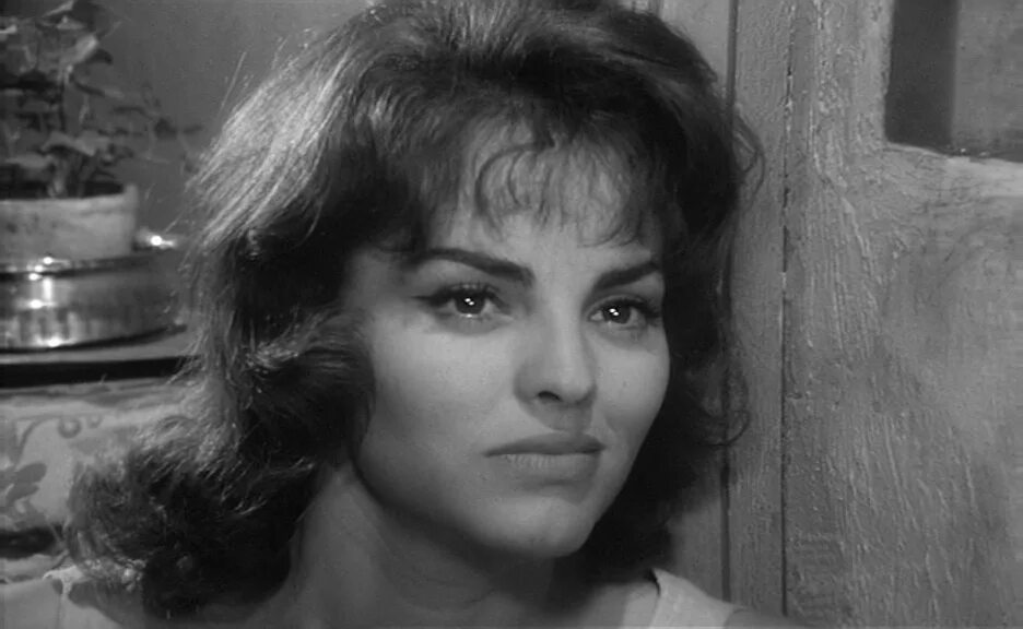 Катрин рувель мороз по коже. Актриса катрин рувель. Мороз по коже постер. Порок и добродетель фильм 1963. Мороз по коже 1963.