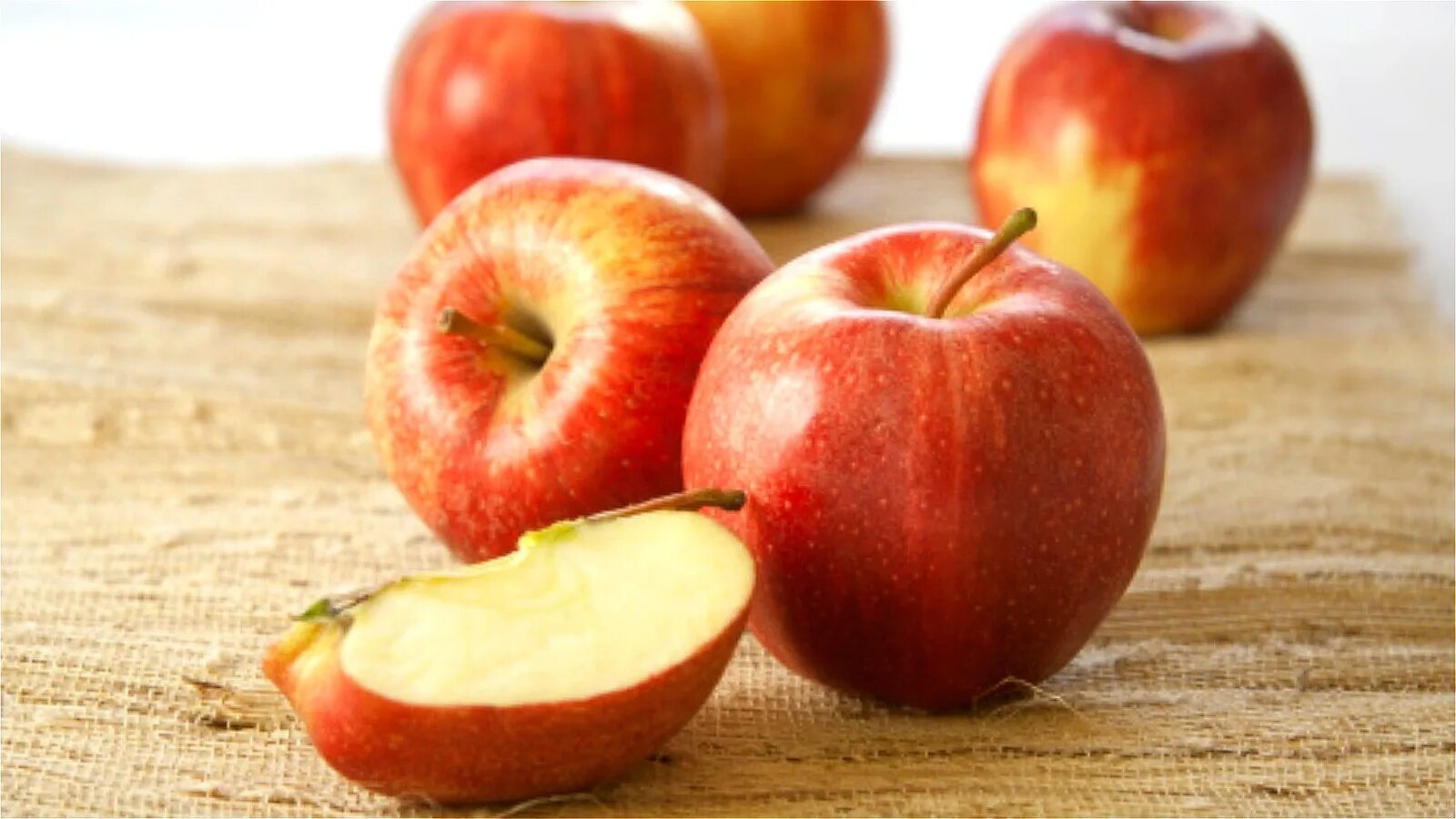 L like apples