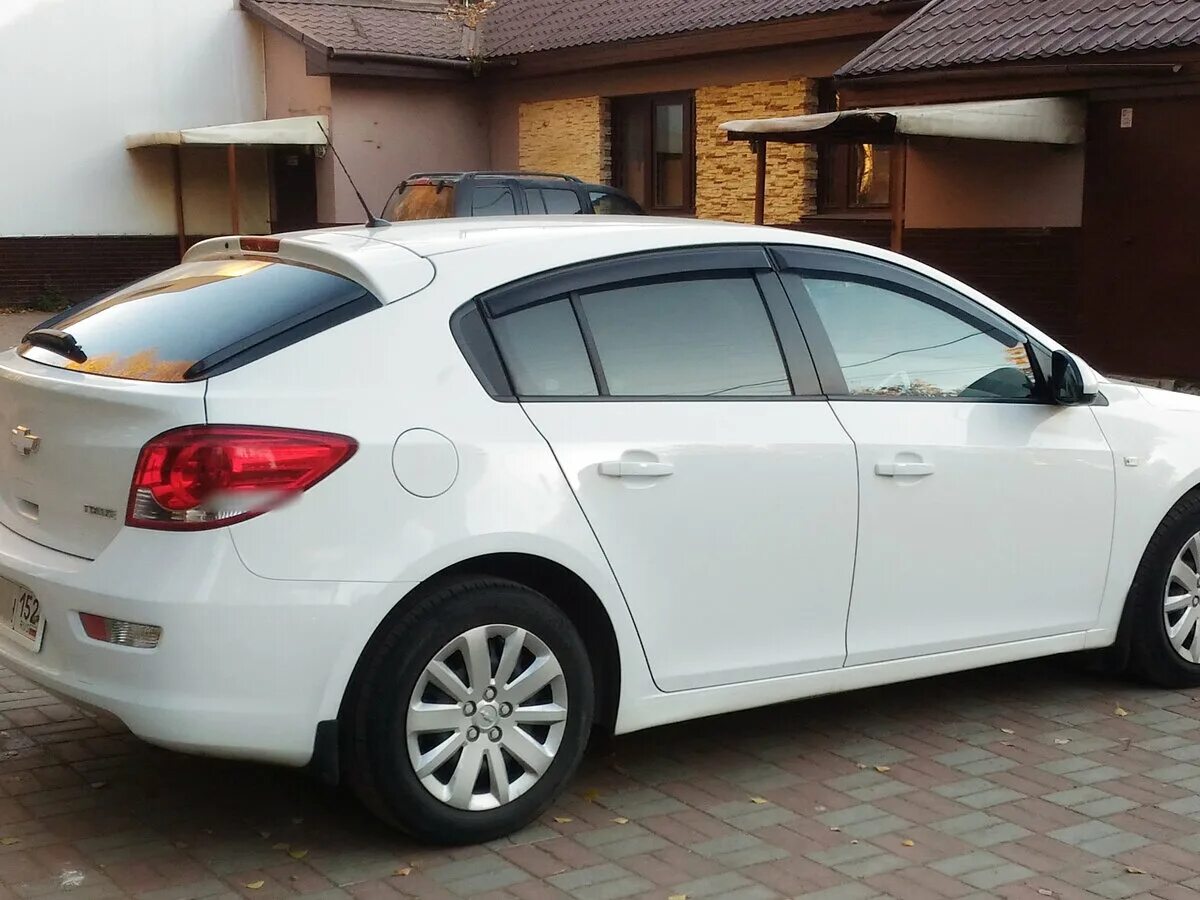 Шевроле круз хэтчбек 2012 года. Chevrolet Cruze Hatchback 2013. Chevrolet Cruze 2013 хэтчбек. Шевроле Круз хэтчбек 2013. Шевроле Круз 2013 года хэтчбек.