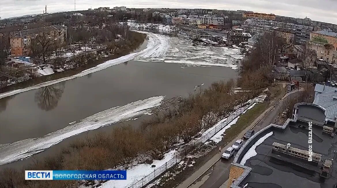 Ледоход в вологодской области. Река Вологда. Вологда зимой. Река Содема Вологодская область. Ледоход на реке.