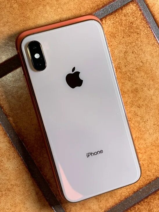 Iphone xr беспроводная зарядка. Iphone будущего. Будущий айфон. Будущие айфоны. Айфон 1111111111134533638.