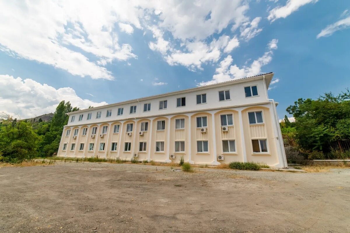 Ателика карасан алушта. Курортный отель &quot;ателика карасан&quot;. ателика карасан партенит. ателика карасан корпус 5.