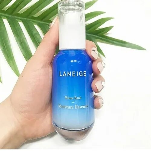 Laneige Water Bank Moisture Essence 10 мл. ILJIN эссенция. Essence moist - увлажняющее молочко 100 мл. Mixoon эссенция.