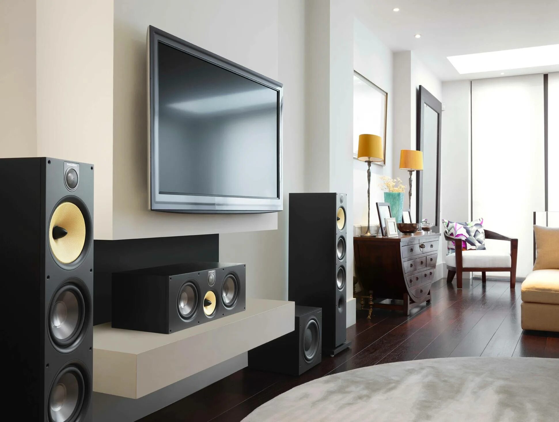 Колонки 2014 года. Bowers Wilkins 683. Bowers Wilkins 700 5.1. Bowers Wilkins 5.1. Колонки Cav Hi-Fi. Home Theater.