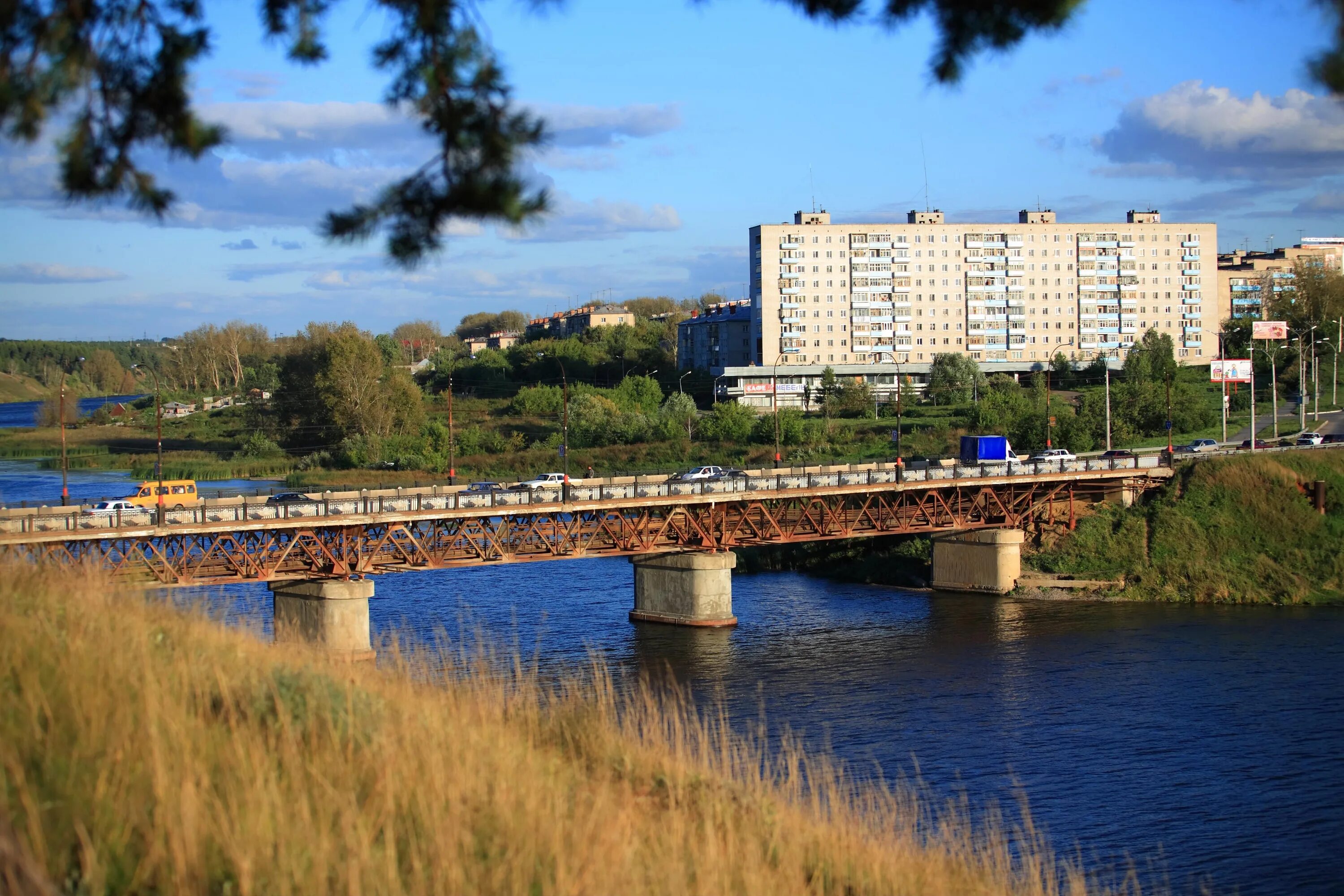 Сайт г каменск уральский. Байновский мост Каменск Уральский. Мост Исеть Каменск-Уральский. Река Исеть Каменск-Уральский. Каменск Уральский мосты река Исеть.