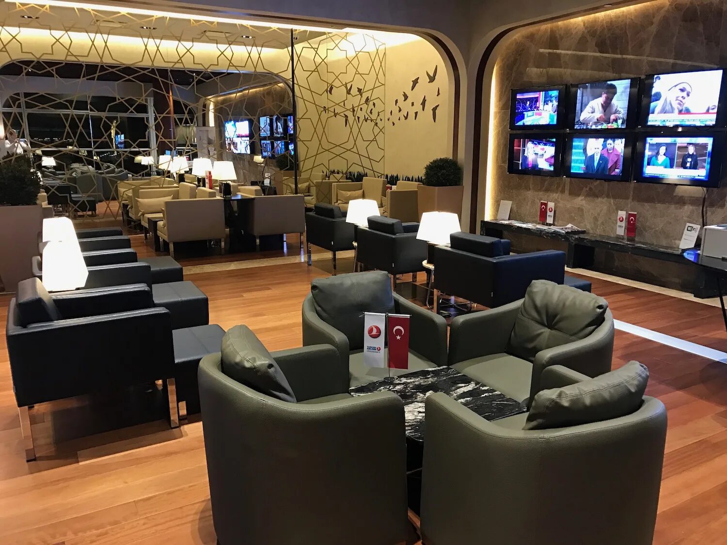 Сингапур changi airport. S7 business lounge домодедово. All airlines бизнес залы. С7 бизнес зал домодедово. Карта lounge key.