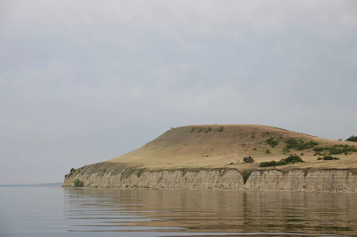 Никольское на волге. Село нижняя волга. Нижнее село пристань. Утес синее лбище. Белогорское саратовская область.