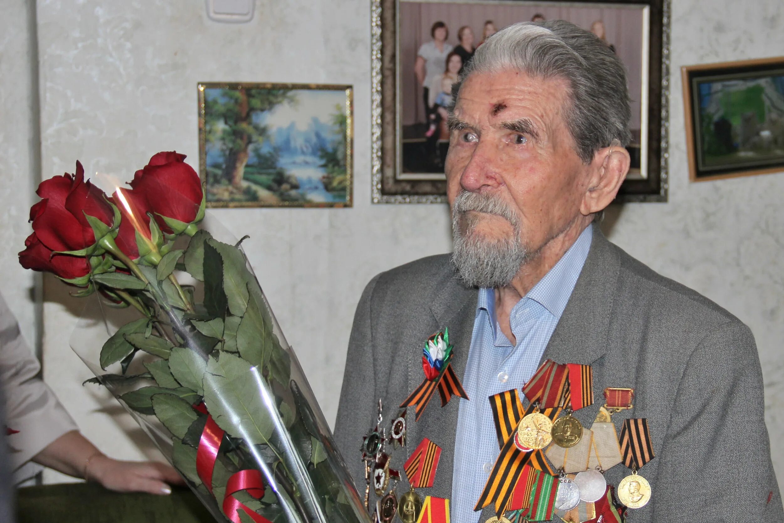 Совет ветеранов майкоп. Майкопская и ветеранов майкоп. Ветеранов 241 майкоп. Ветераны майкопа. День победы дети в майкопе.