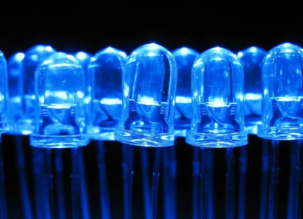 Синий светодиод. Открыватель синего светодиода. История создания синего светодиода. Светодиоды. Светодиод 2025.