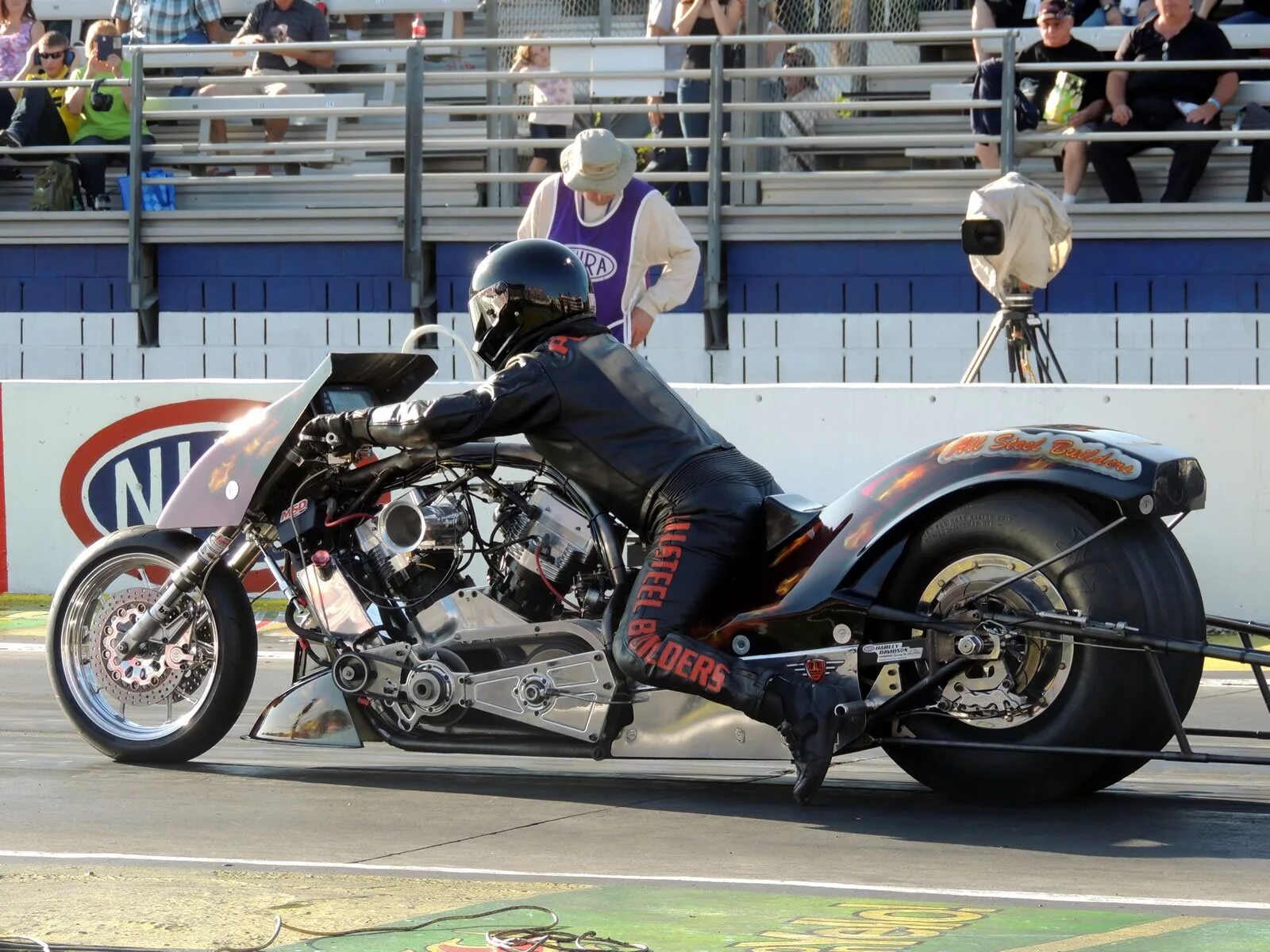 Drag race motorcycle tuning много денег. Dragster мотоцикл. чоппер драгстер. harley davidson dragster. дрифтер драгстер мотоцикл.