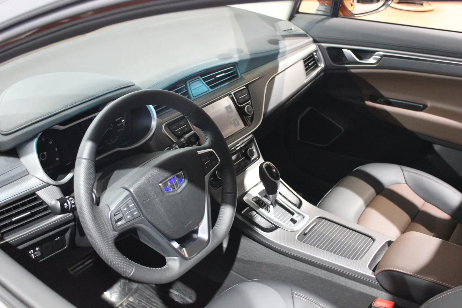 Geely 8 pro max. Geely 8 pro max