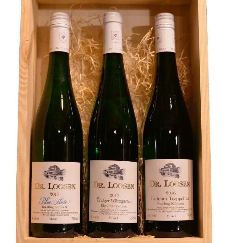 Riesling вино белое германия. Вино рислинг белое сухое. Рислинг вино белое. Рислинг германия вино белое. Сорт вина рислинг.