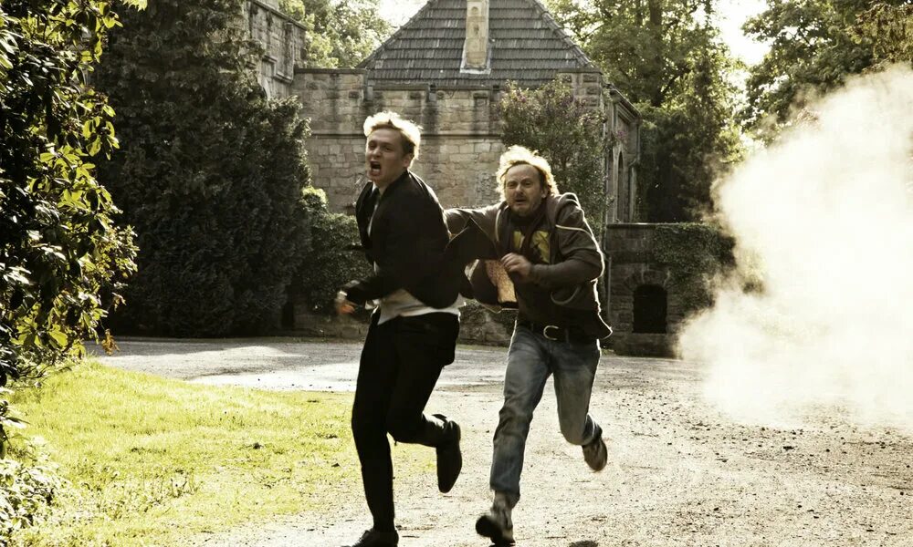 мужчина и две женщины. маттиас швайгхёфер 2022. поможем расстаться. поможем расстаться. поможем расстаться.