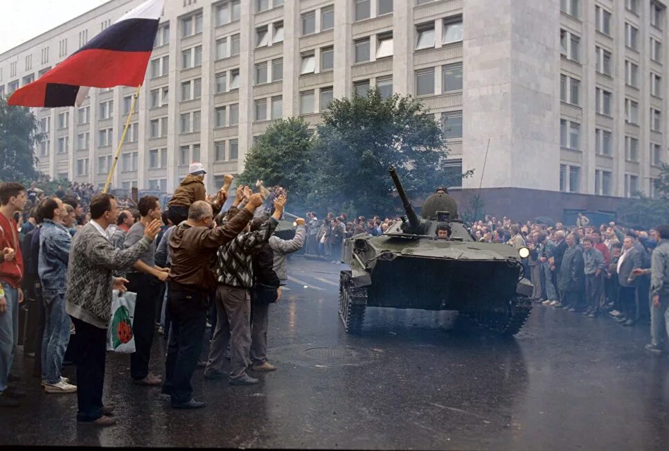 Почему путч. Гкчп август 1991. путч гкчп 1991. белый дом в москве 1991 путч. августовский путч 1991 гкчп.