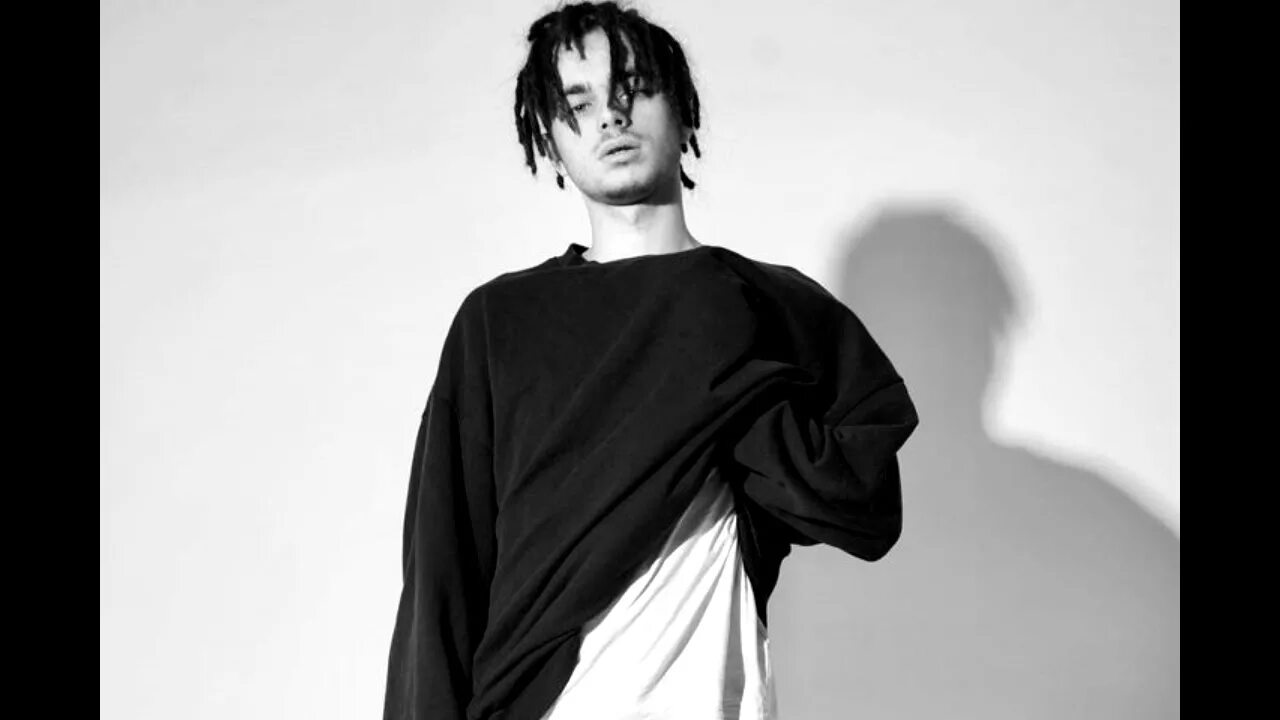 Рокет артист. Rocket skywalker с длинными волосами. Rocket рэпер. Читаю о драгах. Rocket рэпер русский.