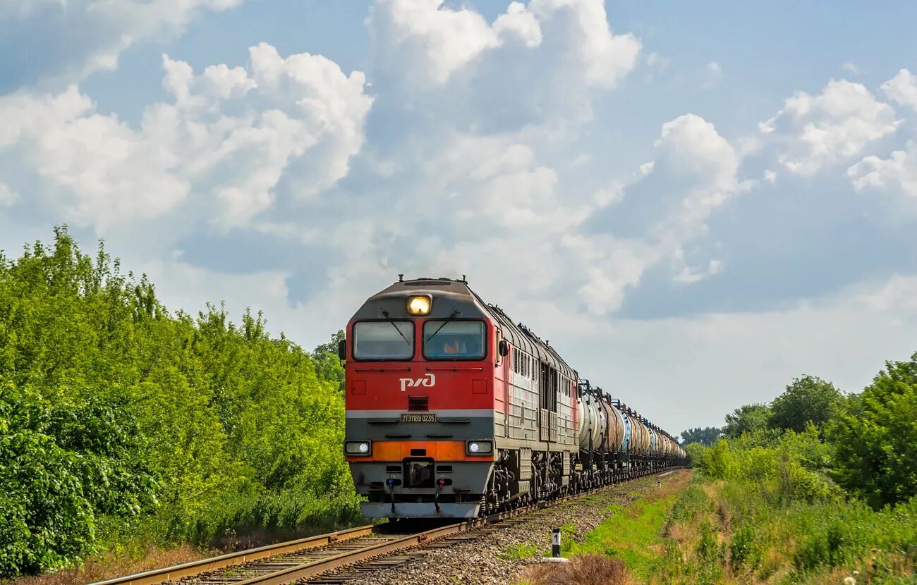 Перегон электровоза. 2тэ116у RAILGALLERY. Пассажирский тепловоз 2тэ116. 2тэ116 с пассажирским поездом. Пассажирский 2тэ116 РЖД.