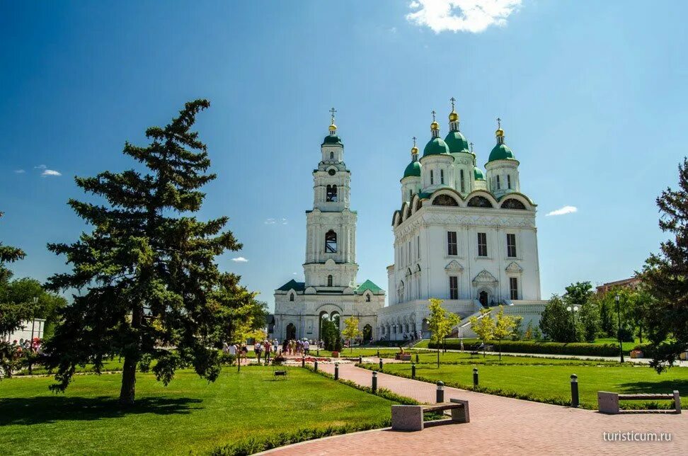 Кремлевский город астрахань. Астрахань кремль достопримечательности. Башня спасо-преображенского монастыря астрахань. Кремлевский город астрахань. Астраханский кремль.