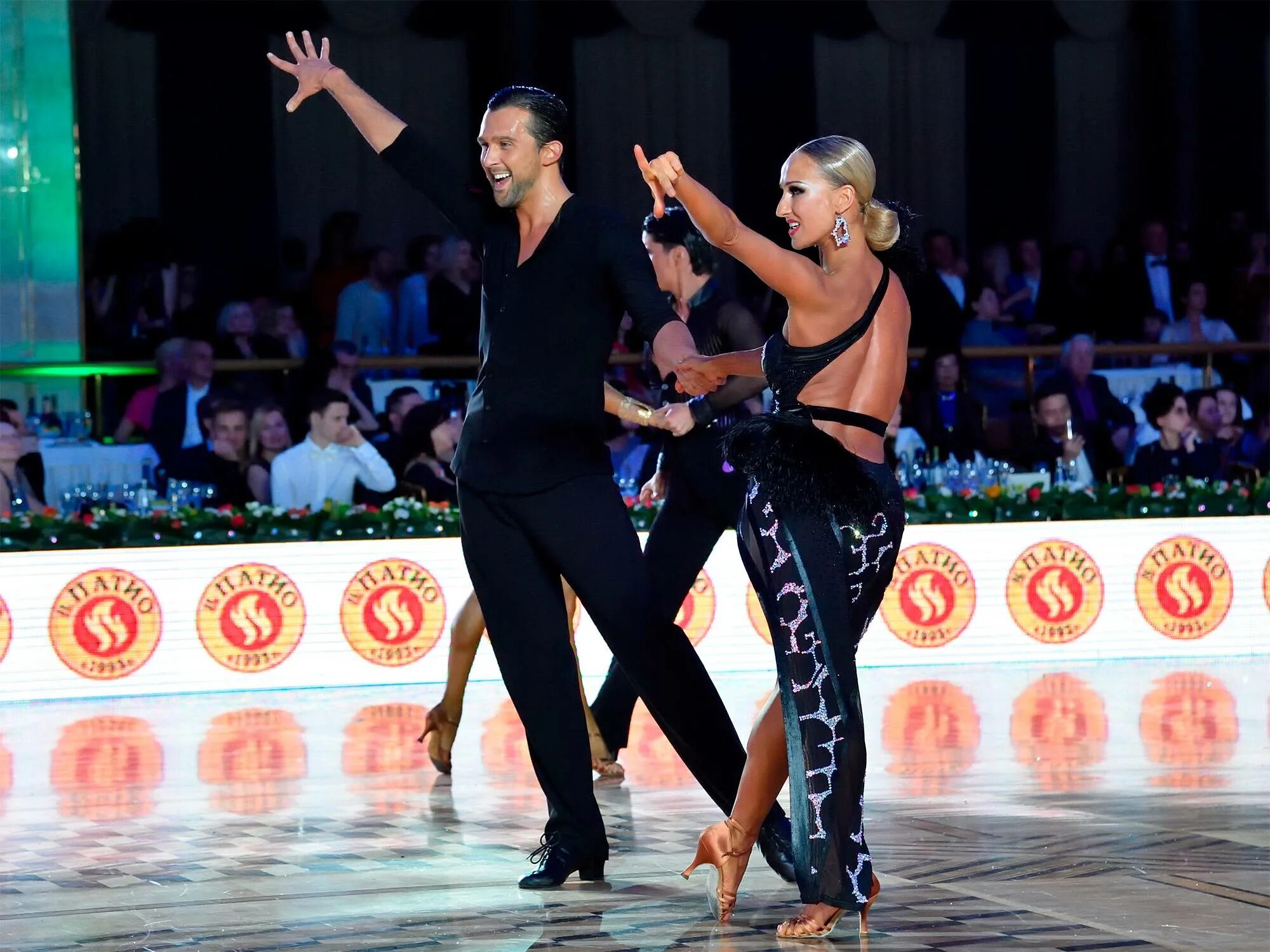 полина телешова латиноамериканские танцы. патрушев андрей танцы. латина профессионалы. юлия ремизова бальные танцы. латина профессионалы.