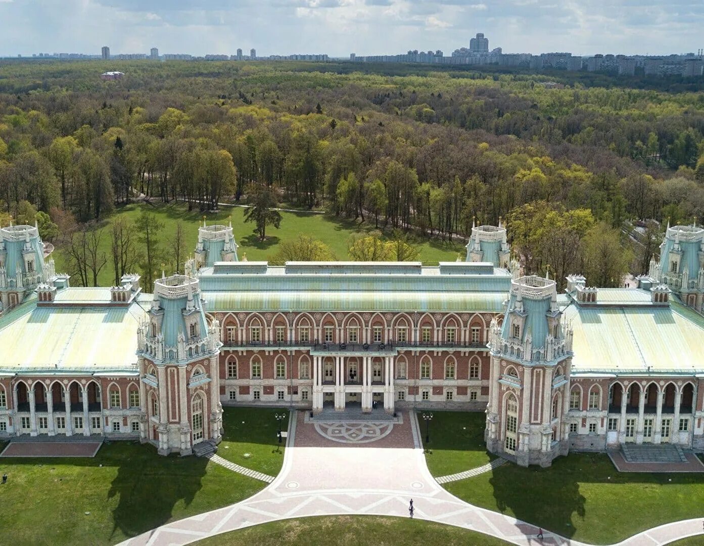 Царицыно москва билеты. Царицыно музей-заповедник. Дворец Екатерины 2 в Царицыно. Дворцово-парковый ансамбль Царицыно 2021. Музей усадьба Царицыно.