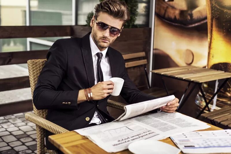 красив молод успешен. красив молод успешен. стильный мужчина. Pal zileri pz60028. красив молод успешен.