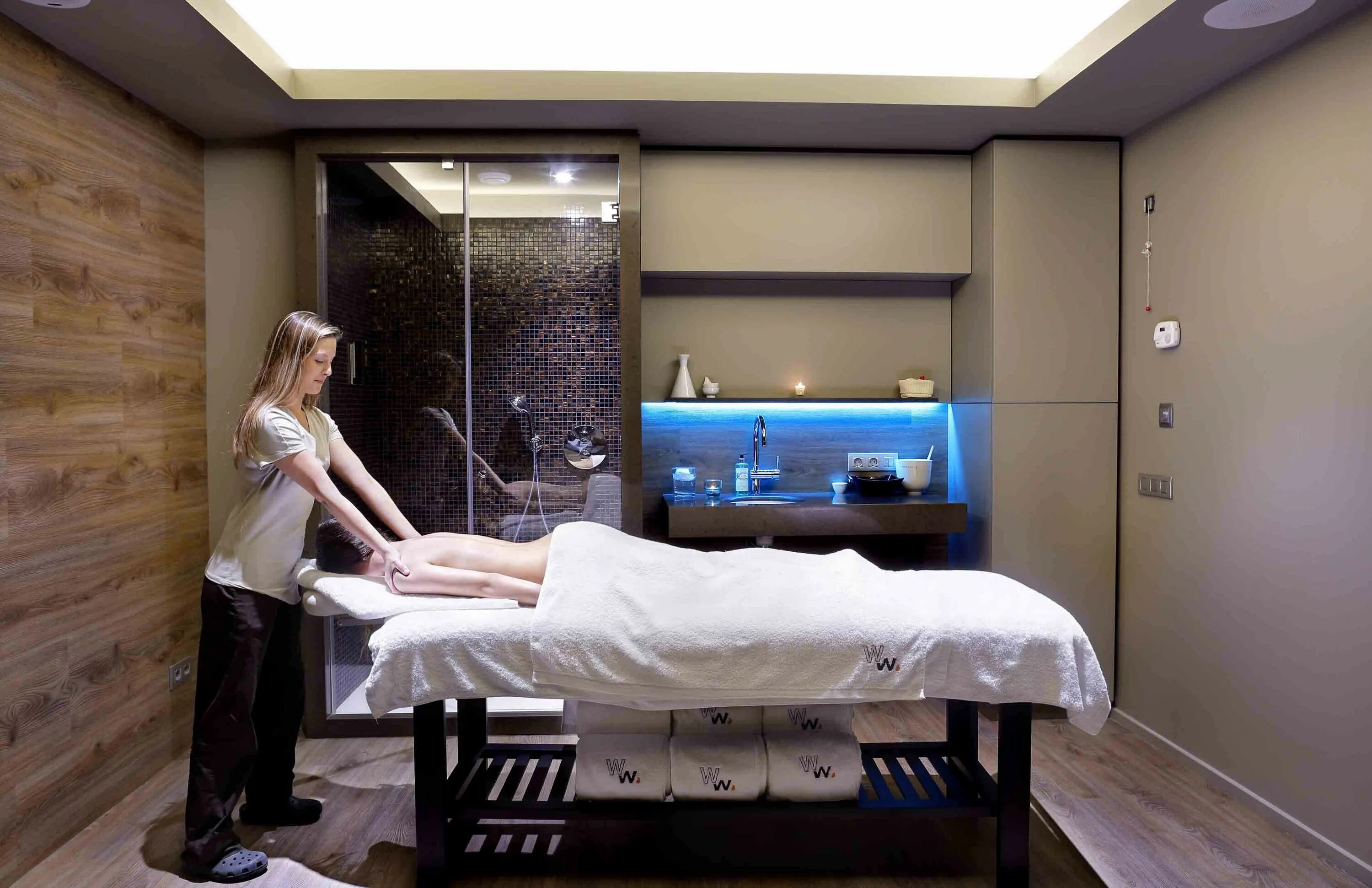 Лакшери массаж. Alila spa. Массаж rooms. Массажная комната. Message rooms.