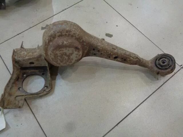 сайлентблоки поперечной тяги задние на чери тиго т11. задние рычаги чери тигго т11. задний продольный рычаг чери тигго т11. задний рычаг чери тигго. задние поперечные рычаги чери тигго т11.