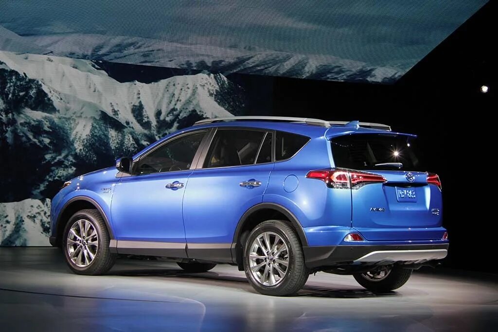Рав 4 2015 вариатор. Toyota rav4 2016. тойота рав 4 2016. toyota rav4 синий. toyota rav4 hybrid.