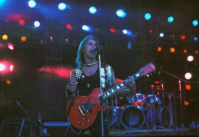 Круиз концерт. Трио круиз группа. Группа тяни толкай фото. Группа круиз состав группы. Трио круиз группа.