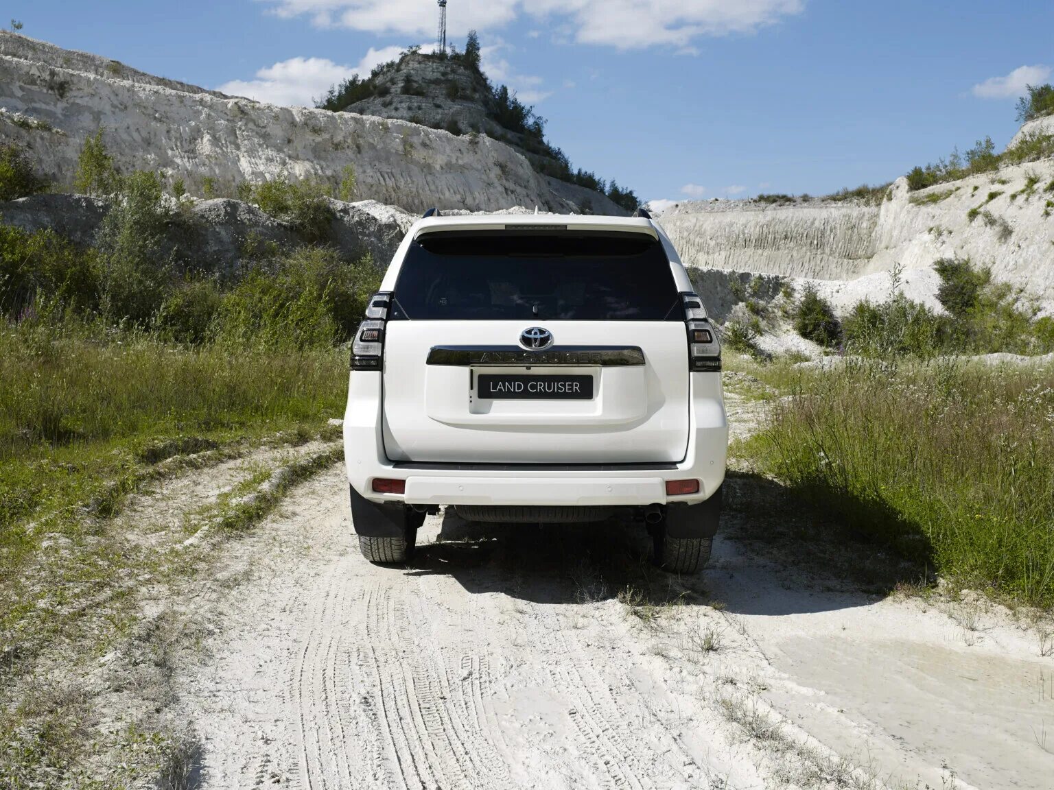 Фото нового ленд крузер прадо. Toyota Land Cruiser Prado 200 2021. Toyota Land Cruiser Prado 2022 Black. Прадо 2021. Тойота Прадо 2021.