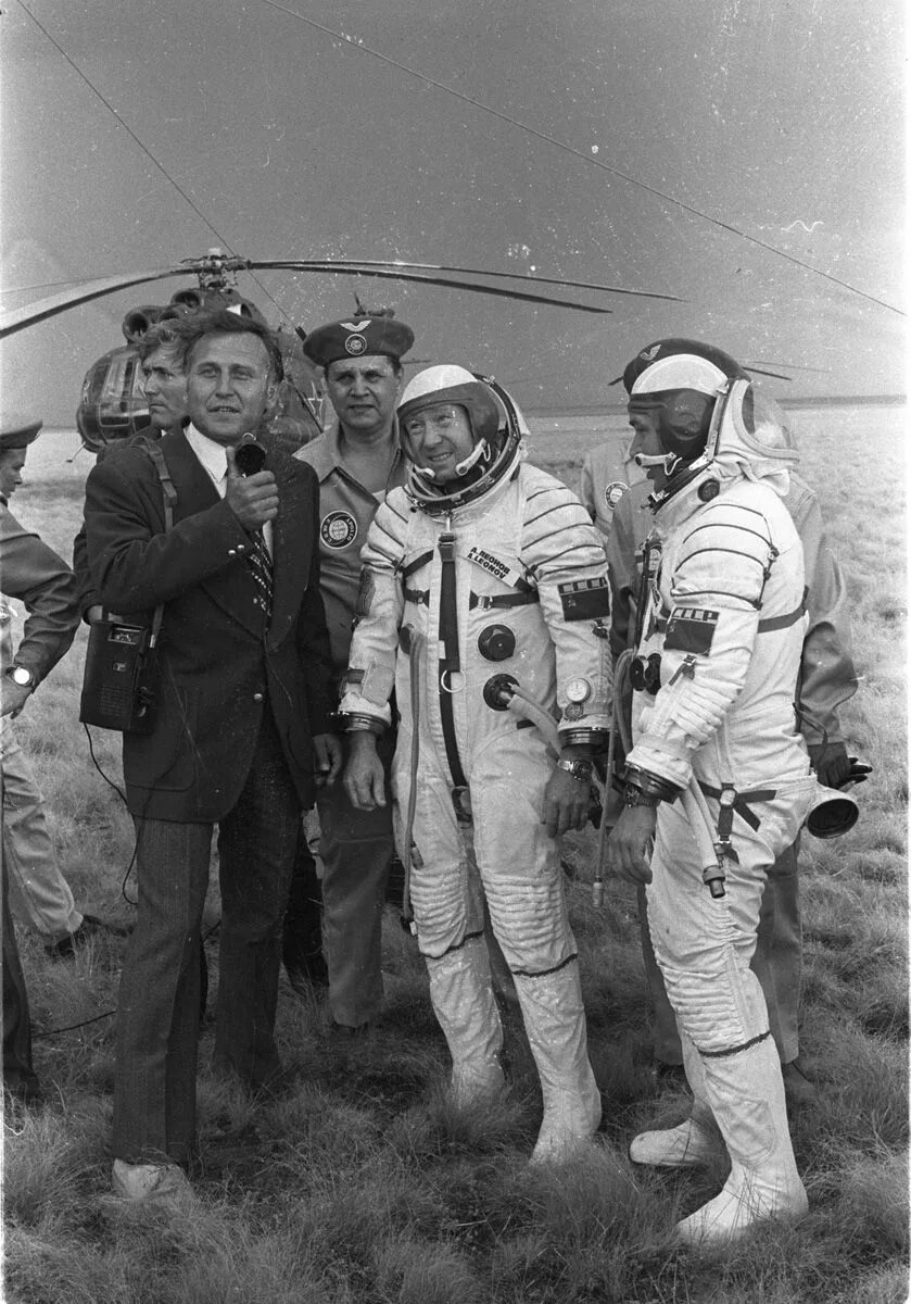 Люди космонавты ссср. Союз Аполлон Леонов Кубасов. Первый полет Союз-19 Аполлон.
