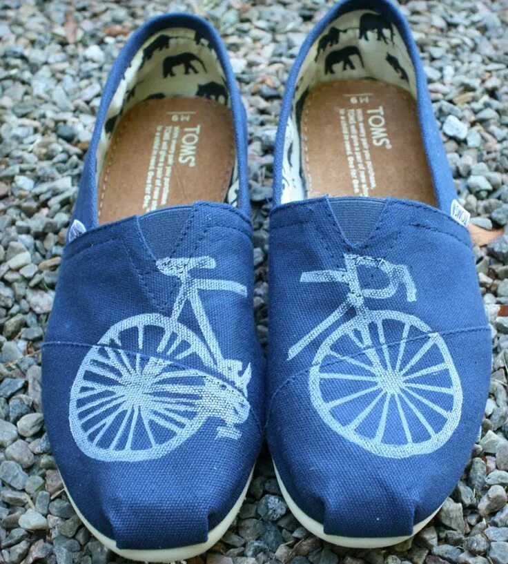 Print shoes. Toms обувь. принт на обуви. toms обувь картинки. print on shoes.