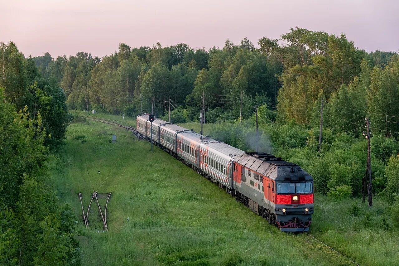 Тэп70 Рыбинск Москва. Тепловоз тэп70 Воркута. Пригородный поезд Сонково Савелово. Тэп70 савёлово. Поезд спб рыбинск