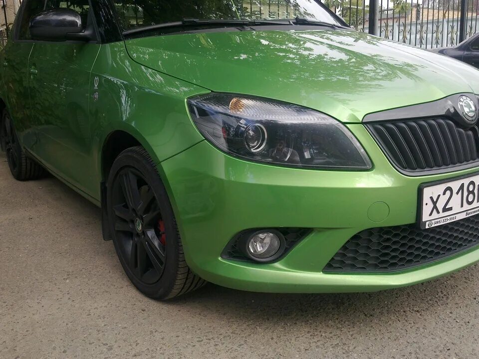 Бампер на фабию 2. Skoda fabia rs 2011. skoda fabia rs 2005. бампер fabia rs. fabia rs 2013.