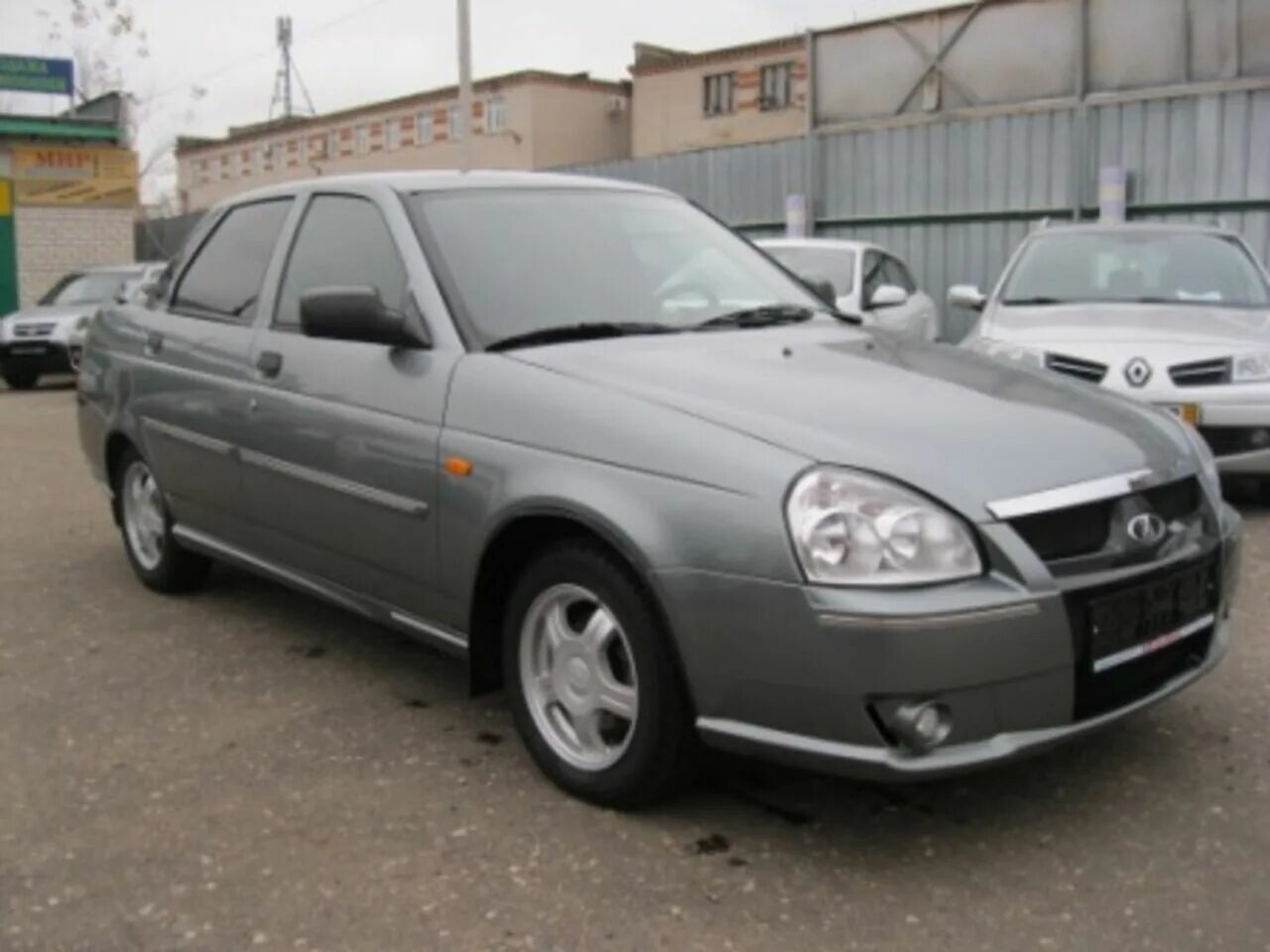 приора 2 серо зеленый