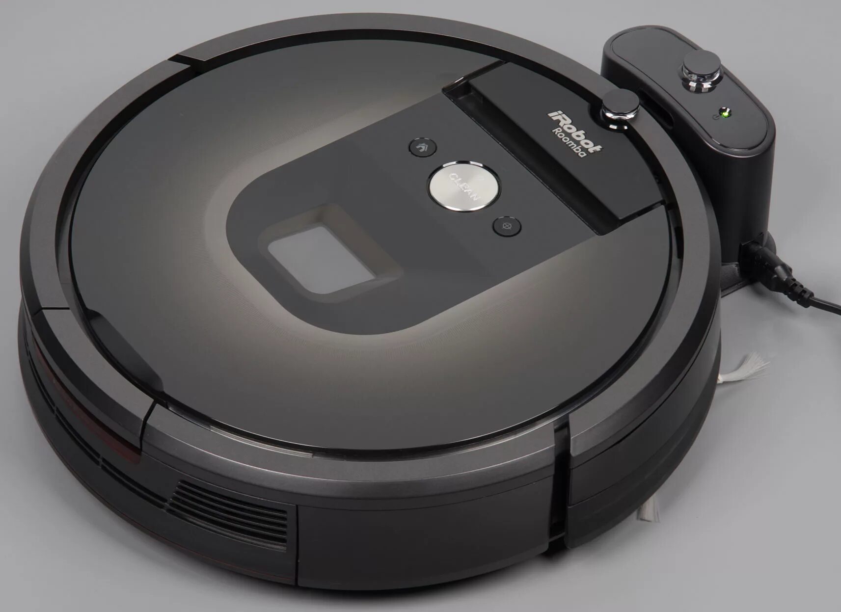 Робот пылесос рейтинг 2024 цена. Пылесос IROBOT Roomba 980. Roomba 980 док станция. Робот пылесос Roomba i3. IROBOT Roomba 17063.