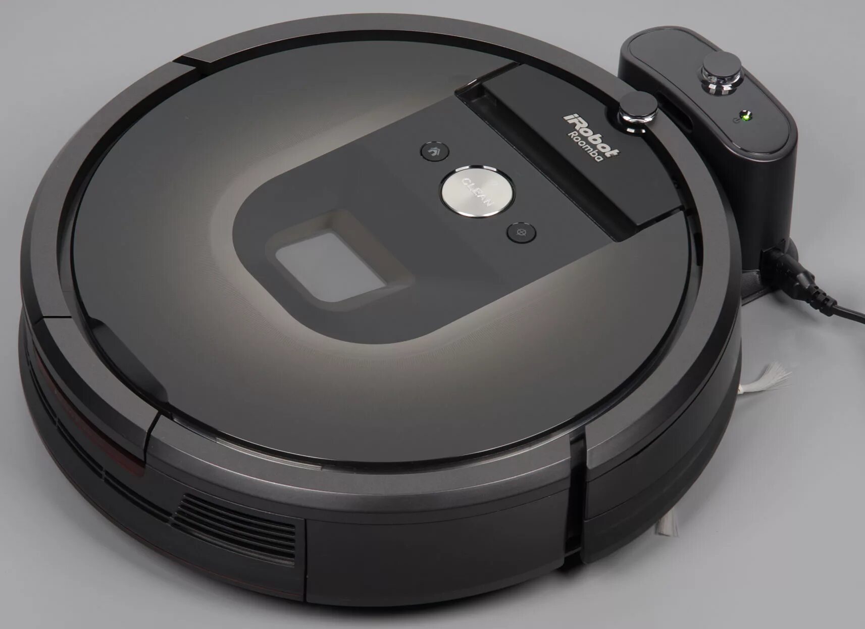 Робот пылесос бывал. Пылесос IROBOT Roomba 980. Roomba 980 док станция. Робот пылесос Roomba i3. IROBOT Roomba 17063.