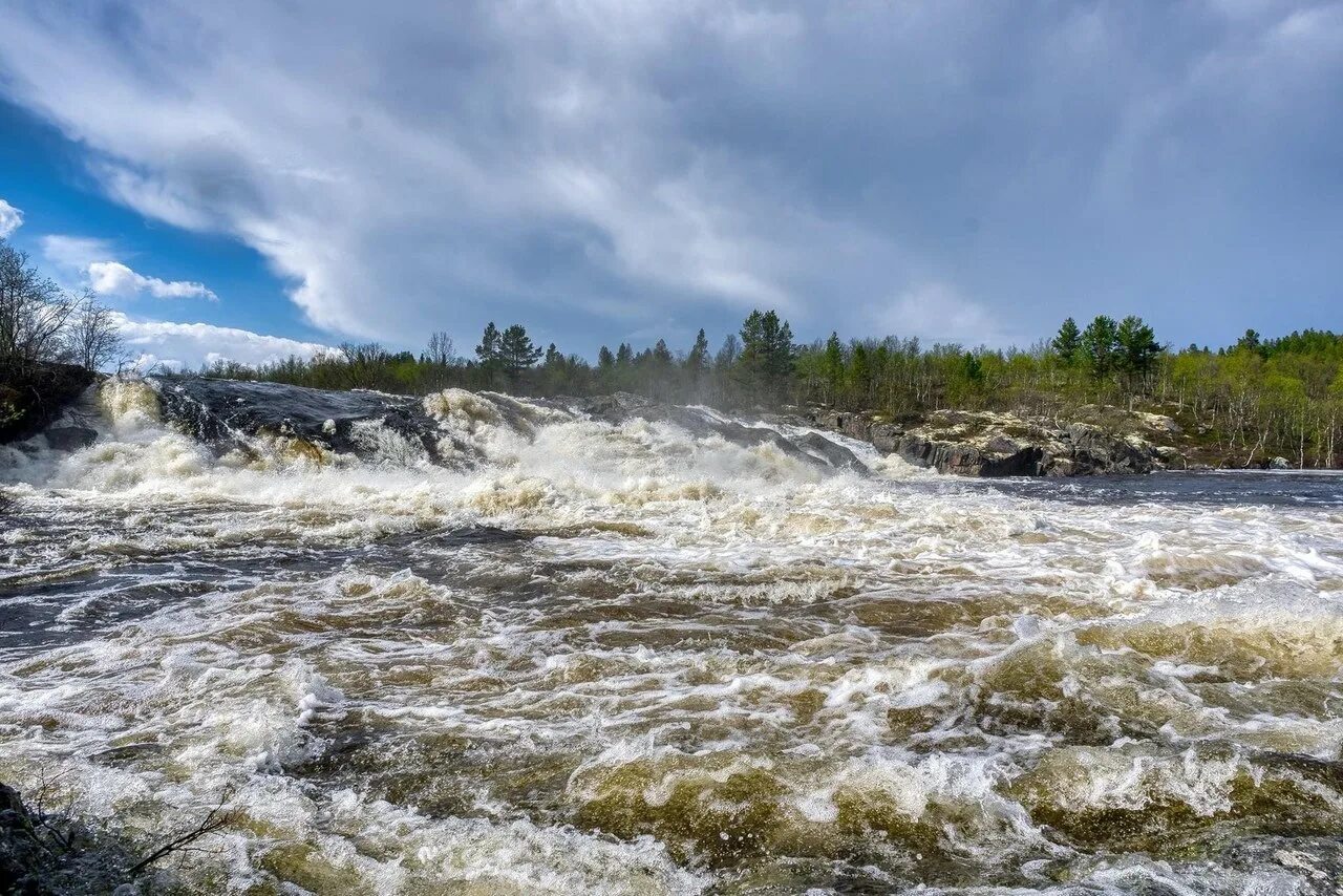 Река Чаваньга Мурманская. Водопад на реке ура Мурманская область. Ура река Мурманская. Водопад ура река Мурманская.