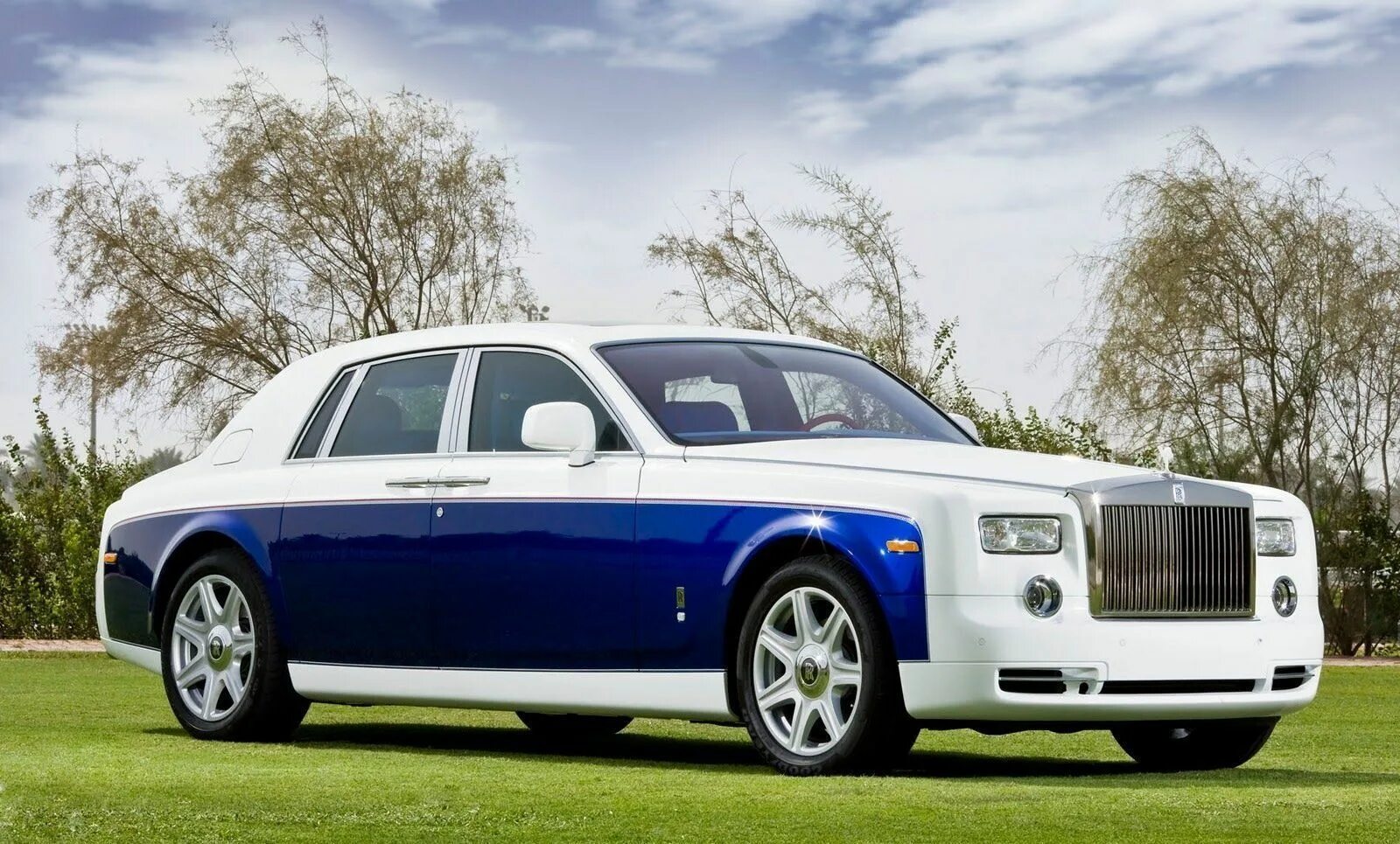 1 rolls royce. Роллс Ройс Фантом 2010. Rolls Royce Phantom 2009. Rolls Royce Phantom 7. Rolls-Royce Phantom 102ex.